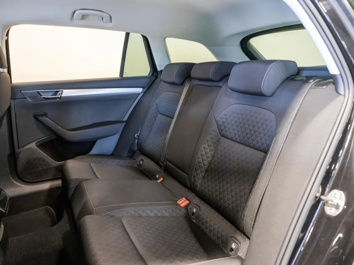 1.5 TSI ACT Business Edition / 150pk / Trekhaak / NAP / Apple CarPlay /