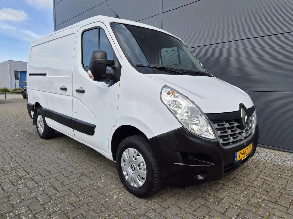 2.3 dCi L1H1 Airco 130pk Navi Trek 2x Schuifd