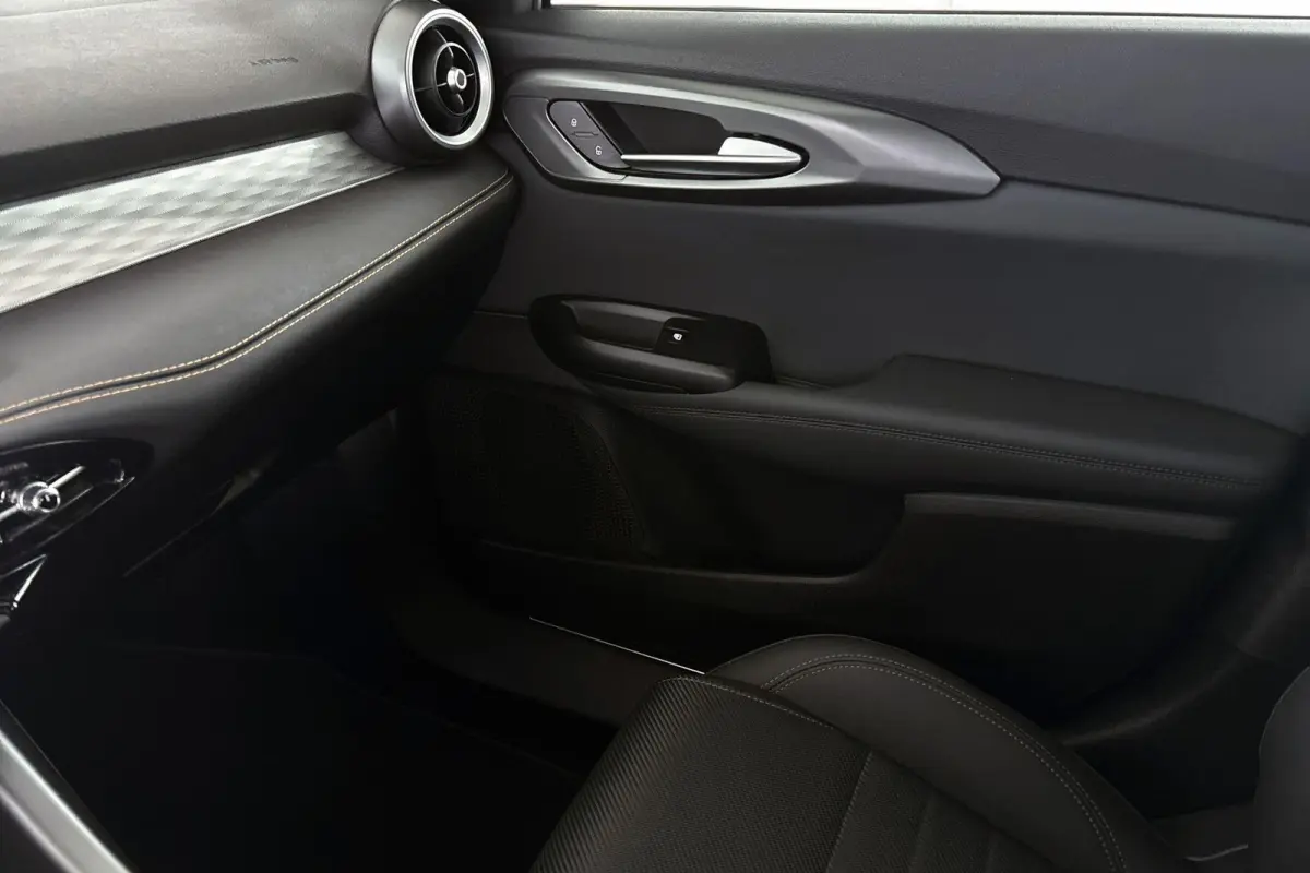 1.3T PHEV Edizione Speciale Stuur/Stoelverwarming Adaptive Cruise Keyless Camera
