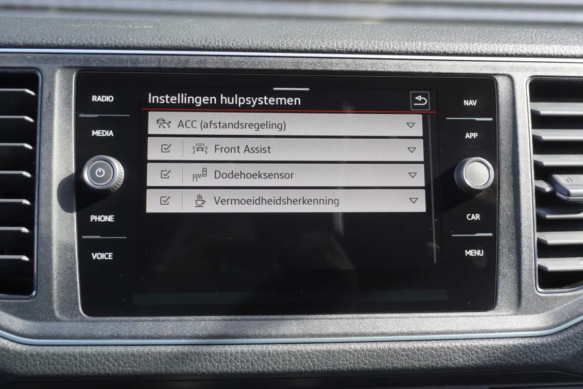 180pk L3H2/L2H2 Automaat LED ACC Apple Carplay Camera Parkeersensoren Cruise control Stoelverwarming