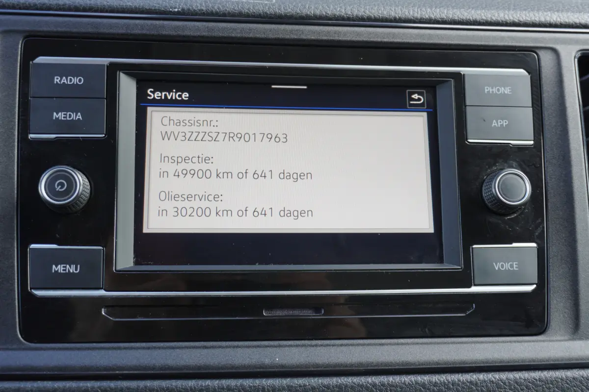 140pk Automaat Bakwagen Laadklep zijdeur Apple Carplay Airco Cruise control