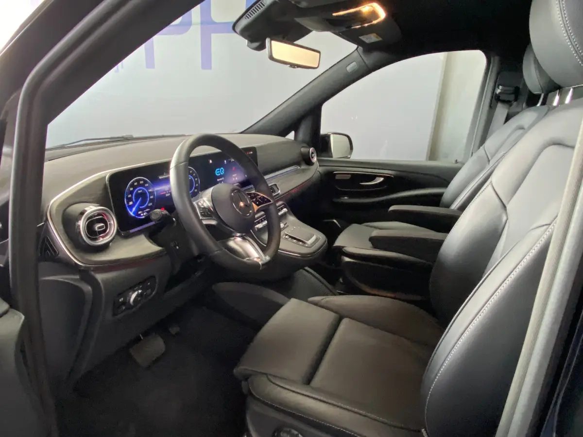 300 L2 Facelift - 8-pers - AMG - PANO - Exter. pakket - 360 - Elec. deuren - Vol Opties - Incl. Garantie