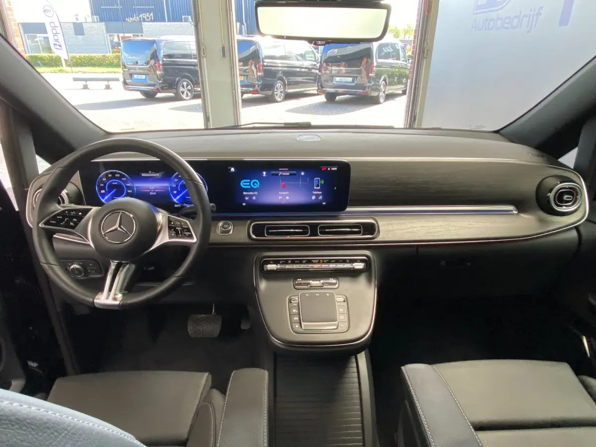300 L2 Facelift - 8-pers - AMG - PANO - Exter. pakket - 360 - Elec. deuren - Vol Opties - Incl. Garantie