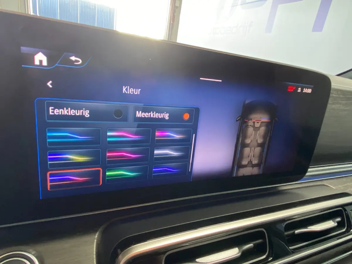 300 L2 Facelift - 8-pers - AMG - PANO - Exter. pakket - 360 - Elec. deuren - Vol Opties - Incl. Garantie
