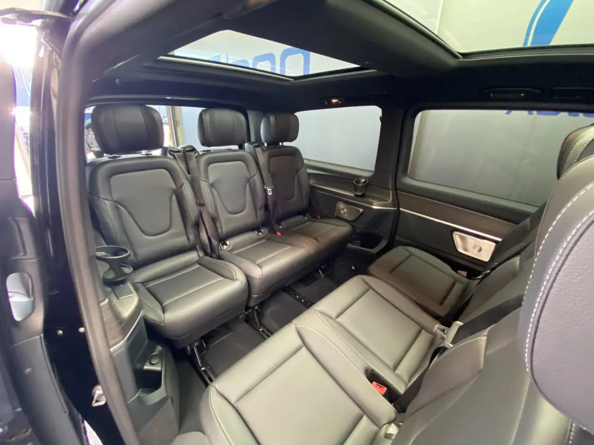 300 L2 Facelift - 8-pers - AMG - PANO - Exter. pakket - 360 - Elec. deuren - Vol Opties - Incl. Garantie