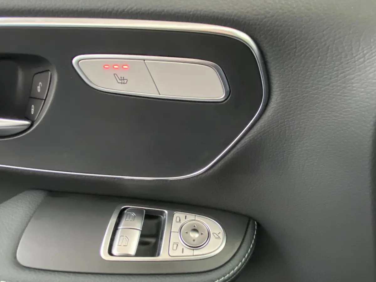 300 L2 Facelift - 8-pers - AMG - PANO - Exter. pakket - 360 - Elec. deuren - Vol Opties - Incl. Garantie