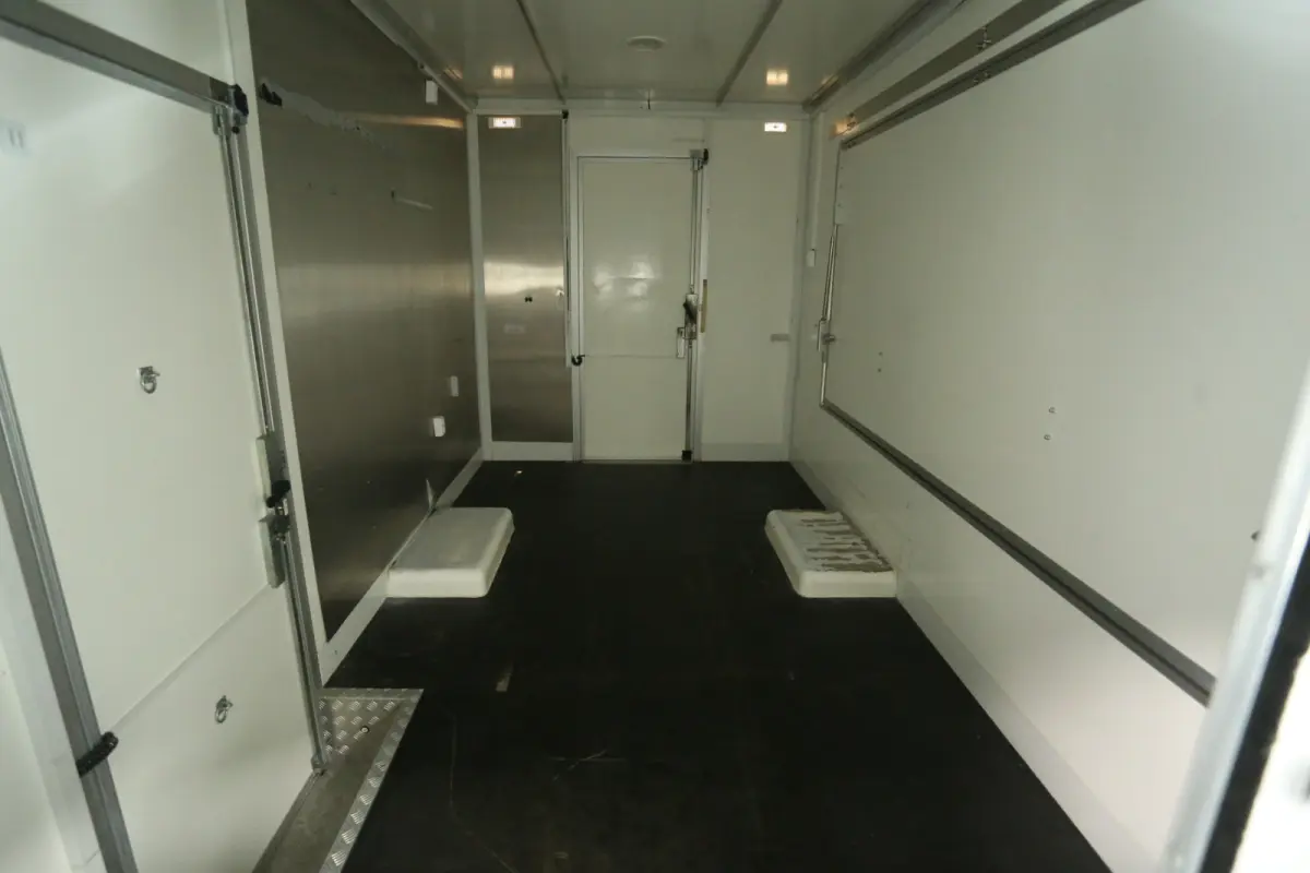 35S14 2.3 410 | Foodtruck | Verkoopwagen | Airco | Camera | Zijdeur | Eventtruck