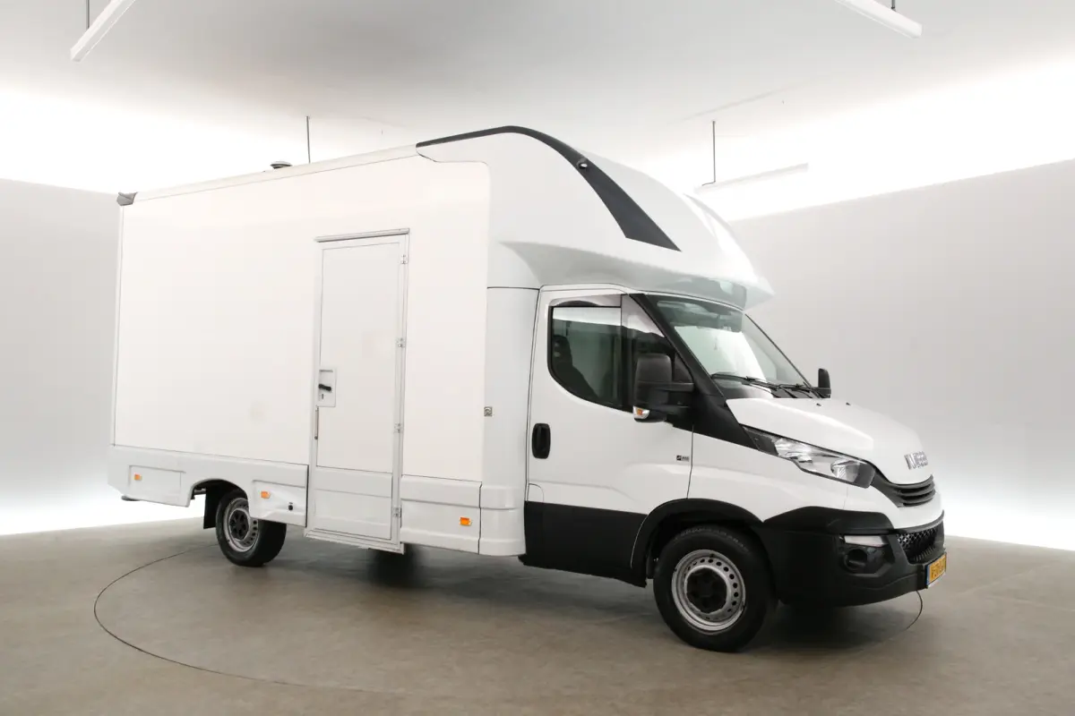35S14 2.3 410 | Foodtruck | Verkoopwagen | Airco | Camera | Zijdeur | Eventtruck