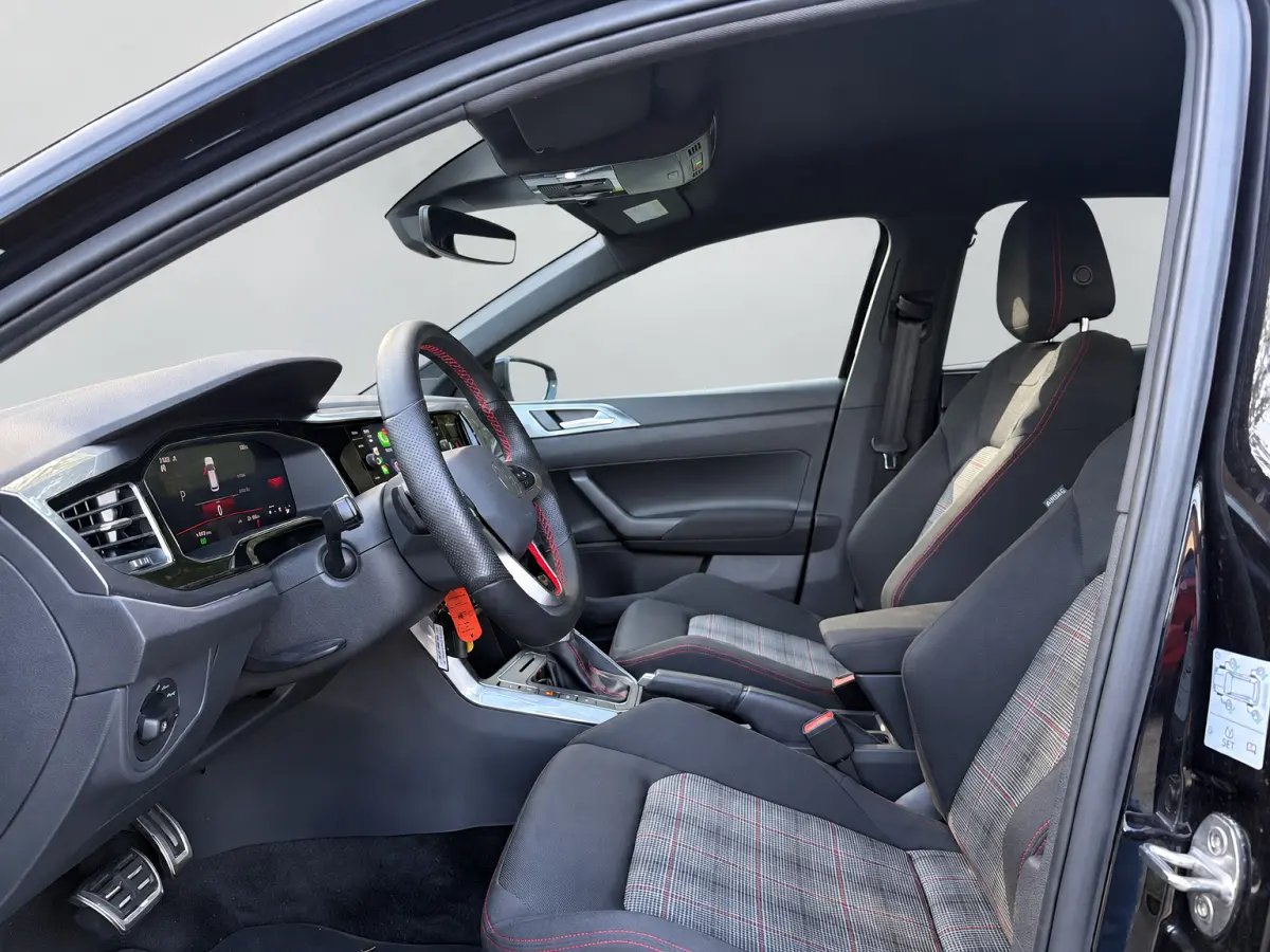 2.0 TSI GTI TSI 210PK DSG GTI-SPORT IQ-LIGHT/PDC/CARPLAY