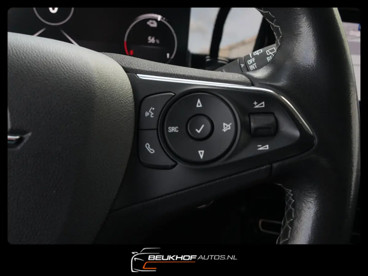 Business Elegance 50-kWh Carplay Cruis Soh91.6%