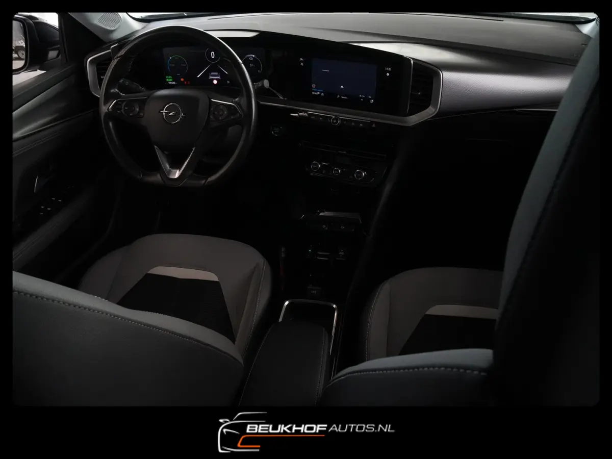 Business Elegance 50-kWh Carplay Cruis Soh91.6%