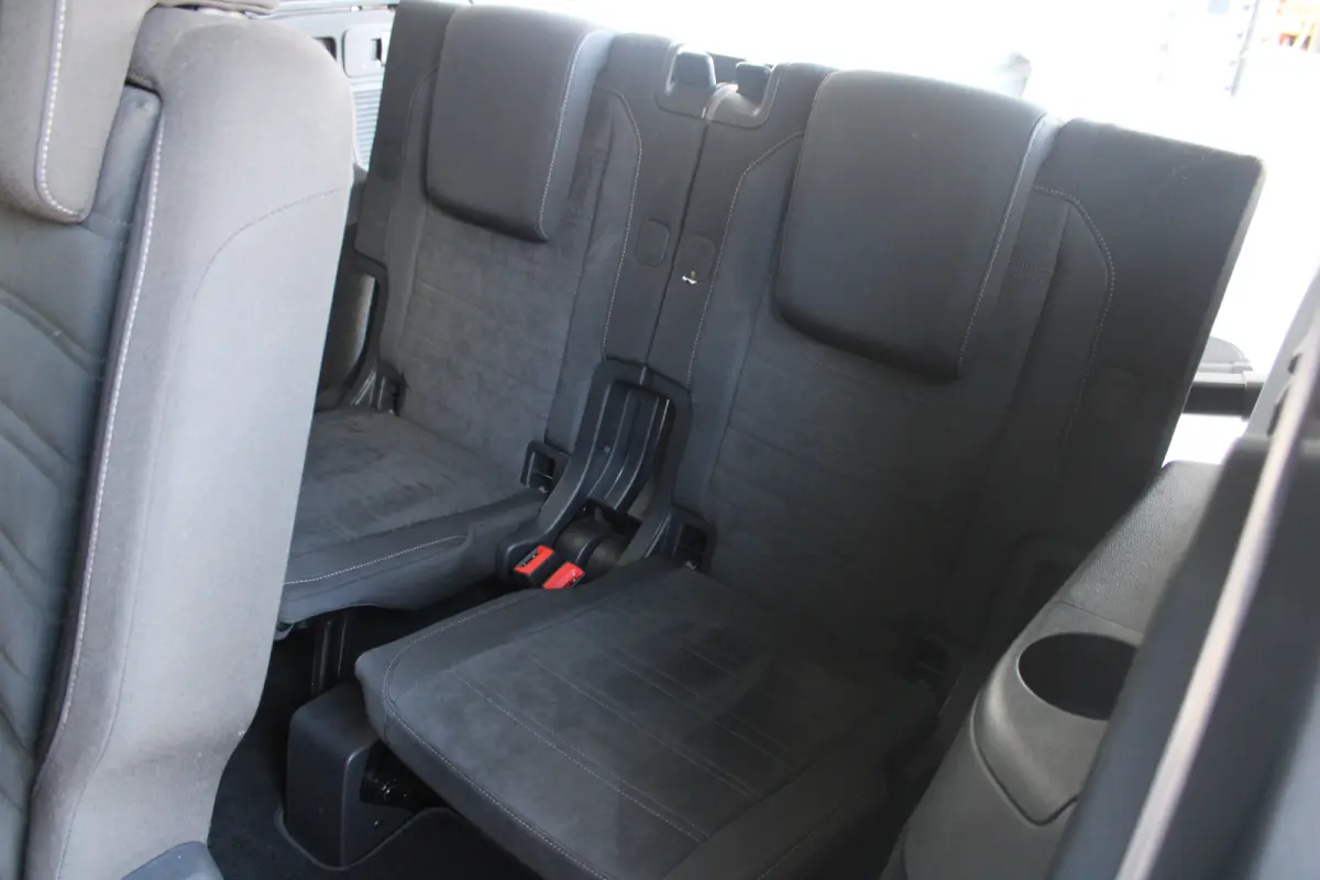 1.4 TSI Highline Business R 7p | 7-persoons | Velours bekleding | Adaptieve cruise control | Stoelverwarming | Masage |