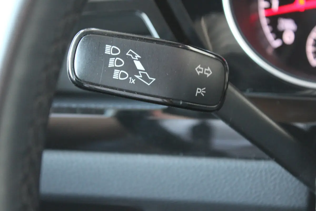 1.4 TSI Highline Business R 7p | 7-persoons | Velours bekleding | Adaptieve cruise control | Stoelverwarming | Masage |