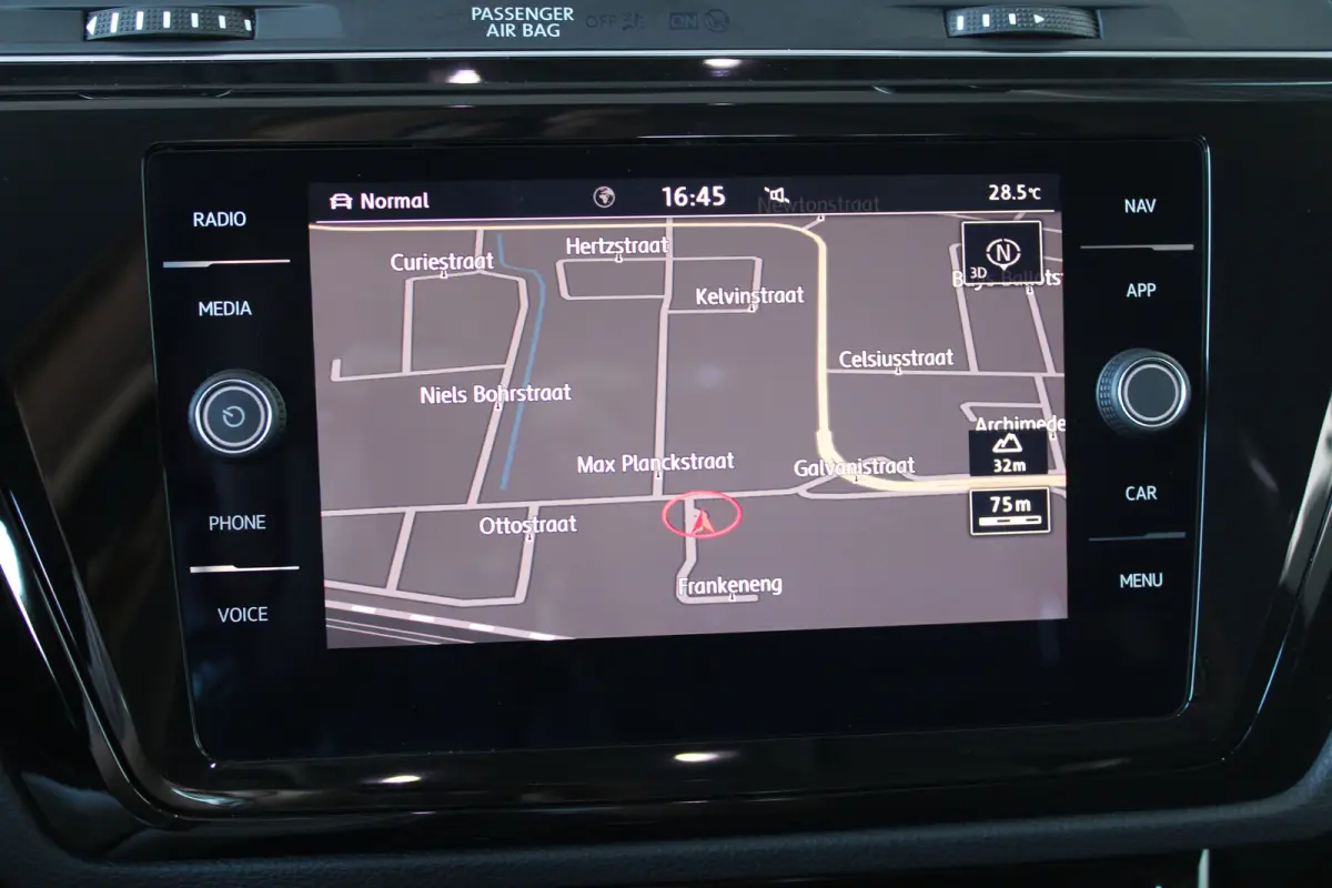 1.4 TSI Highline Business R 7p | 7-persoons | Velours bekleding | Adaptieve cruise control | Stoelverwarming | Masage |