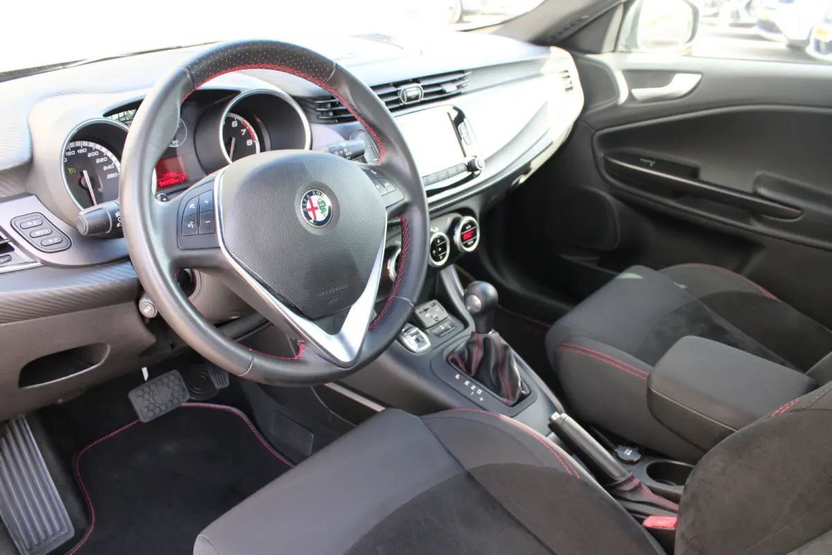 1.4 Turbo MultiAir Sprint | Automaat | Navigatie | Full LED | NL auto | 93.000km | Parkeersensoren | Climate control |