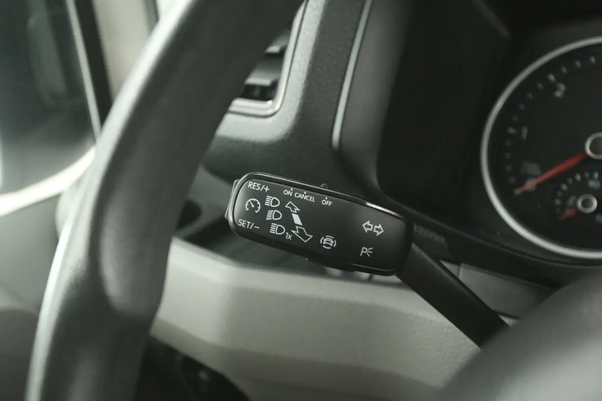2.0 TDI L3H3 140PK | Airco | Cruise | Parkeersens. | 3 Zits