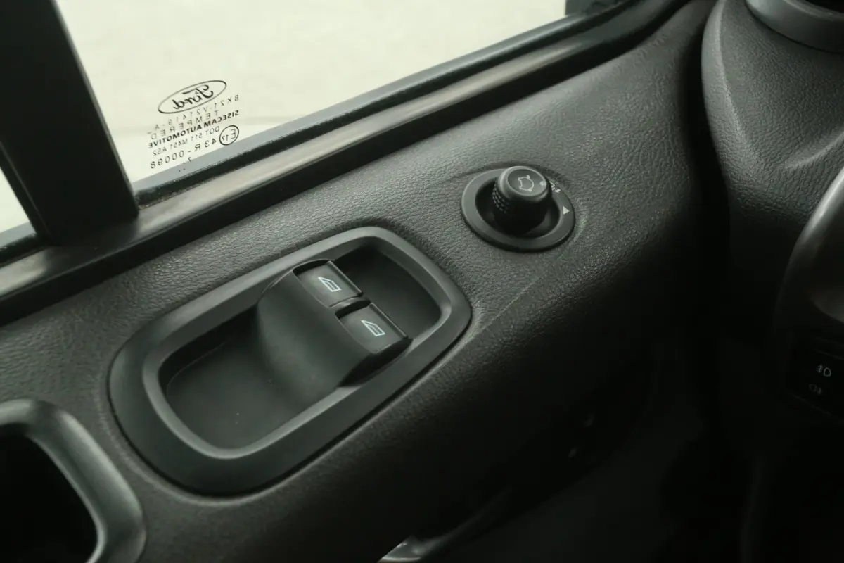 2.0 TDCI L2H1 | Automaat | Airco | Cruise | Camera | 3 Zits | Trekhaak | 2xSchuifdeur