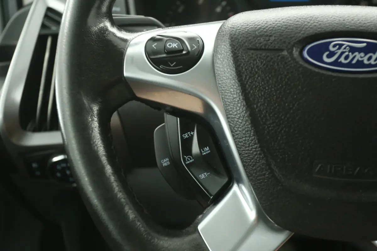 2.0 TDCI L2H1 | Automaat | Airco | Cruise | Camera | 3 Zits | Trekhaak | 2xSchuifdeur