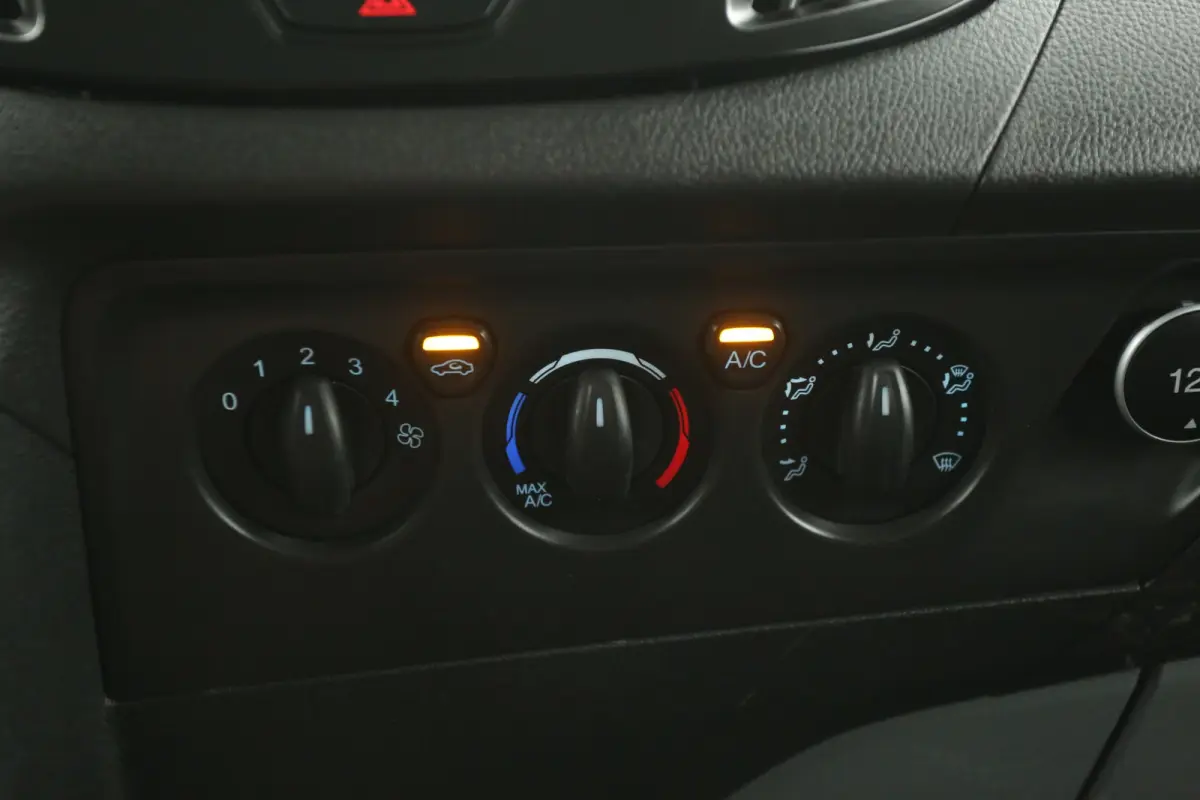 2.0 TDCI L2H1 | Automaat | Airco | Cruise | Camera | 3 Zits | Trekhaak | 2xSchuifdeur