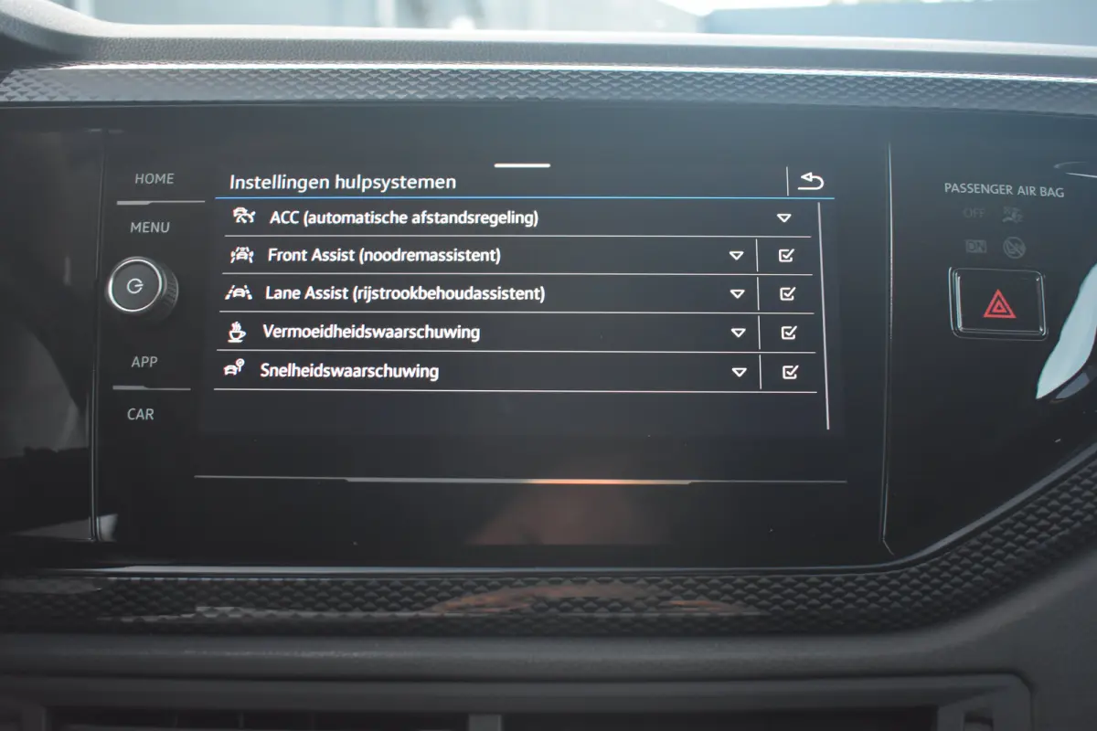Life Edition | 'App-Connect' smartphone integratie | Buitenspiegels elektrisch instel- verwarm- en inklapbaar