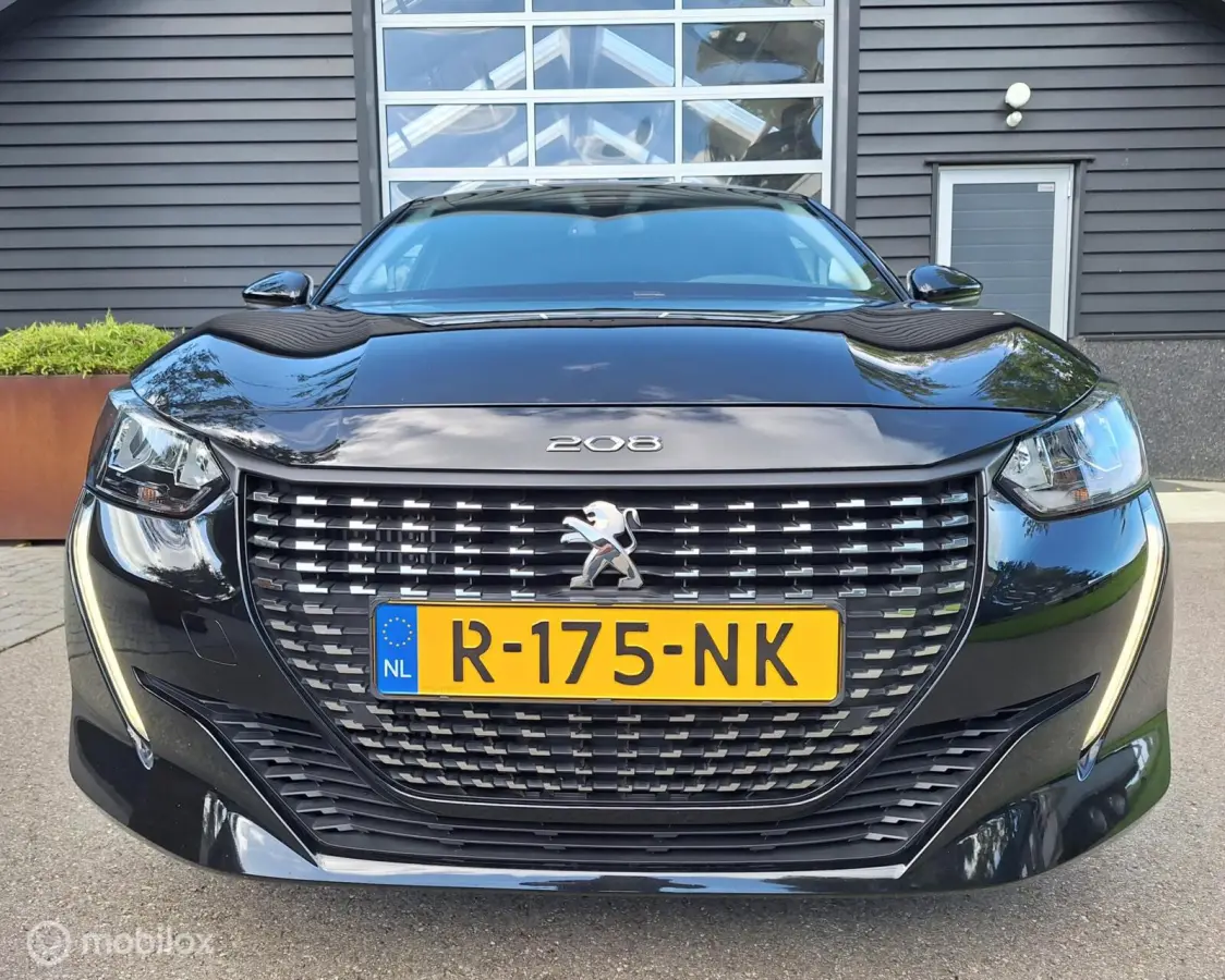 1.2 PureTech Allure Pack 1 Eig. NL-Auto ! BTW-Auto ! Camera 360, Climate-Control, Cruise-Control, Led, LM-Velgen.