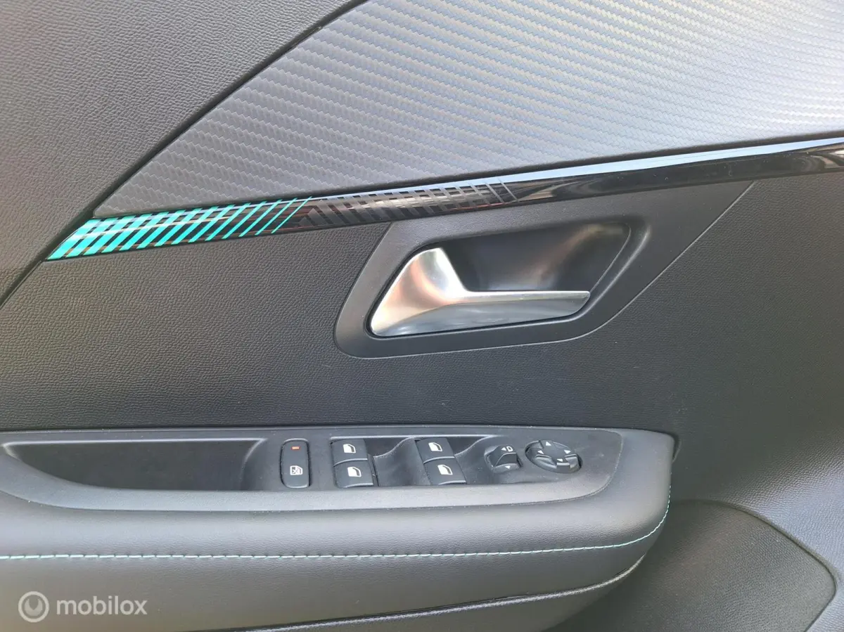 1.2 PureTech Allure Pack 1 Eig. NL-Auto ! BTW-Auto ! Camera 360, Climate-Control, Cruise-Control, Led, LM-Velgen.