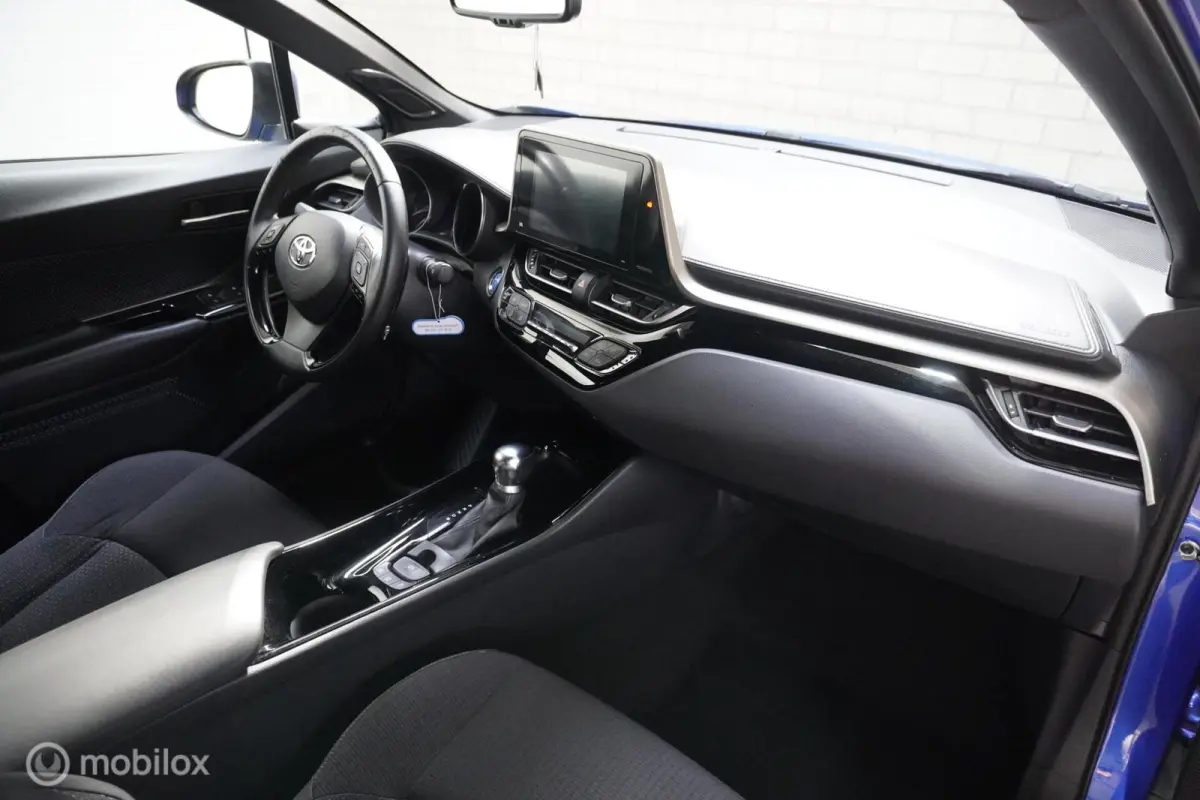 1.8 Hybrid Executive Ultimate
