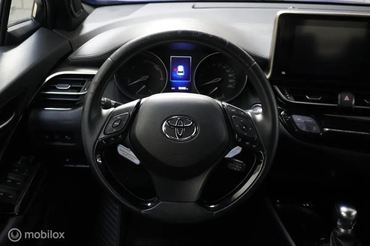 1.8 Hybrid Executive Ultimate
