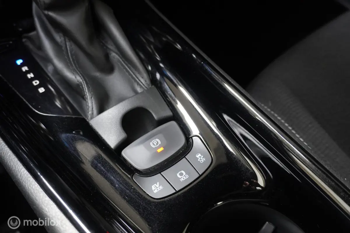 1.8 Hybrid Executive Ultimate
