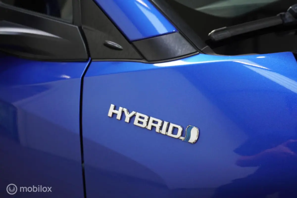1.8 Hybrid Executive Ultimate
