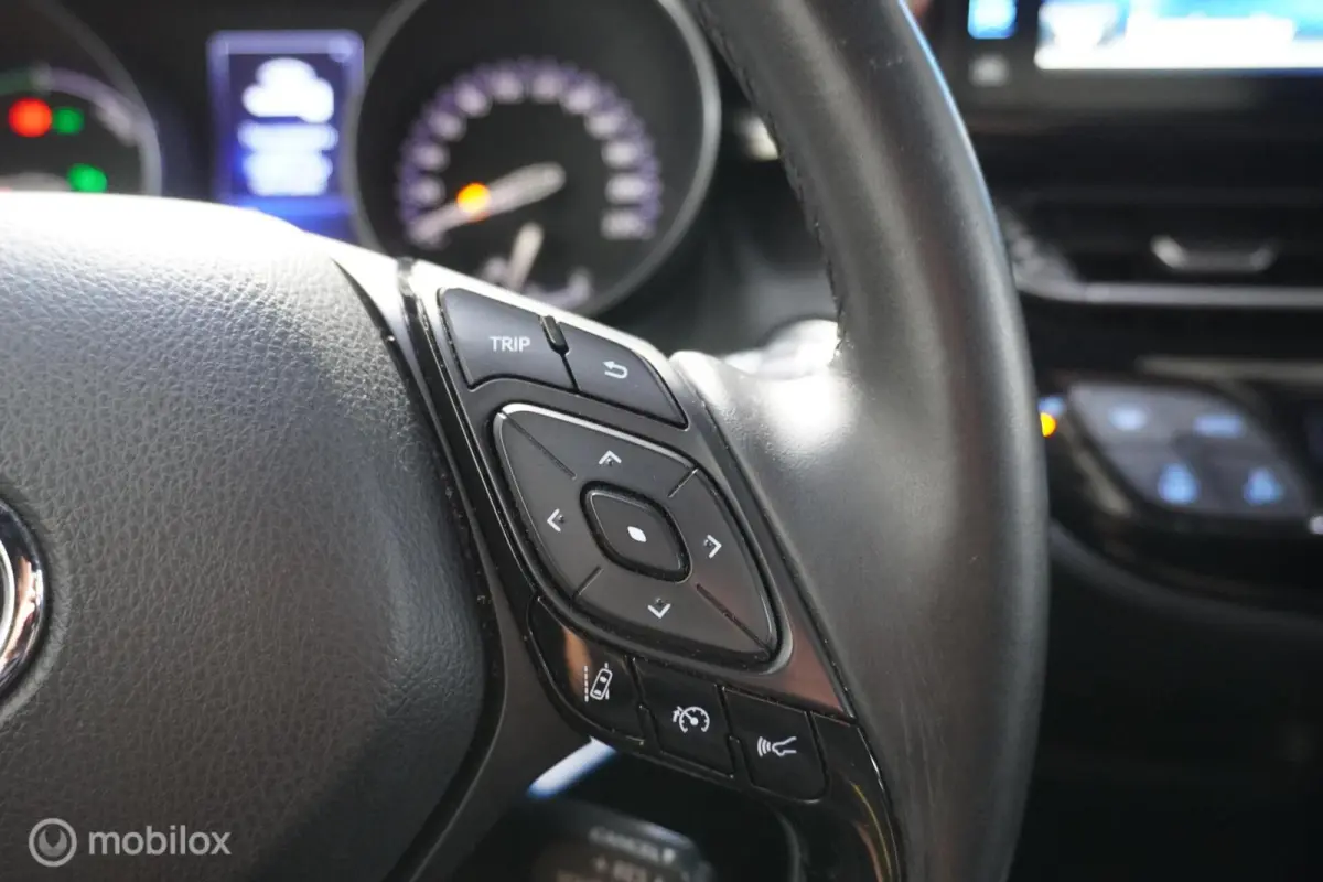 1.8 Hybrid Executive Ultimate