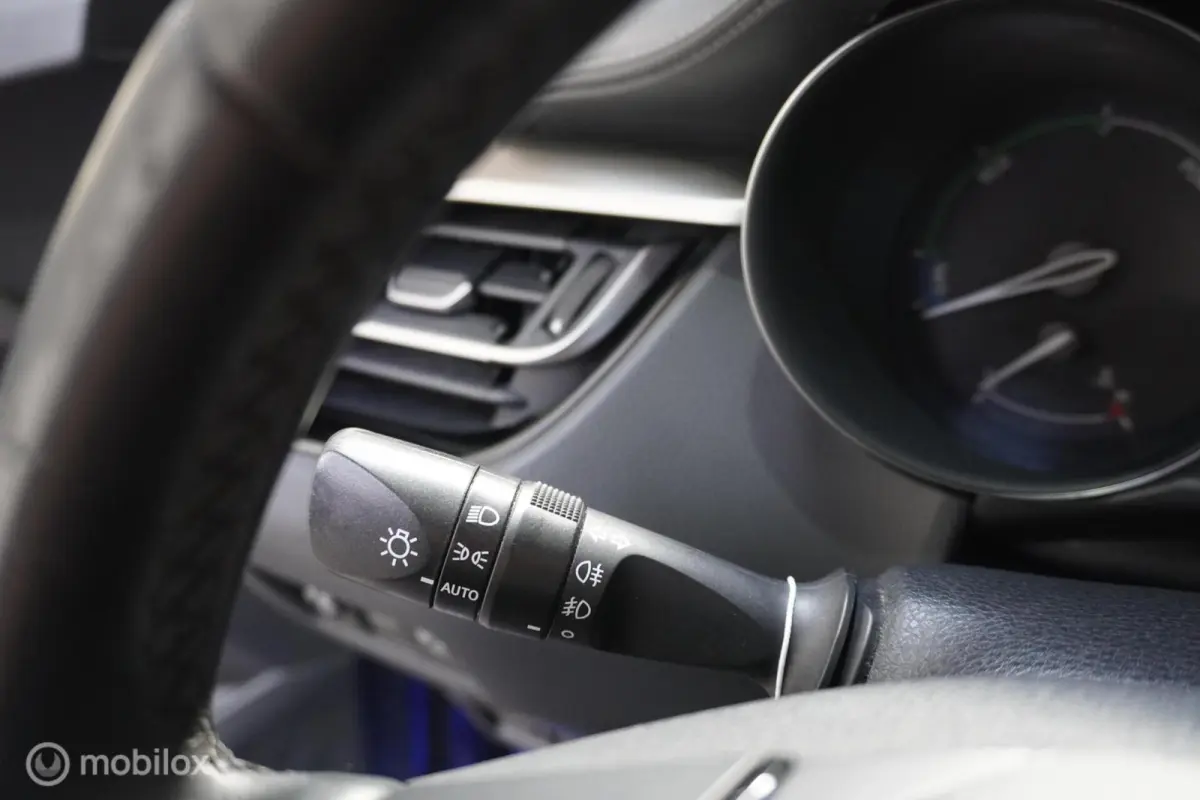 1.8 Hybrid Executive Ultimate