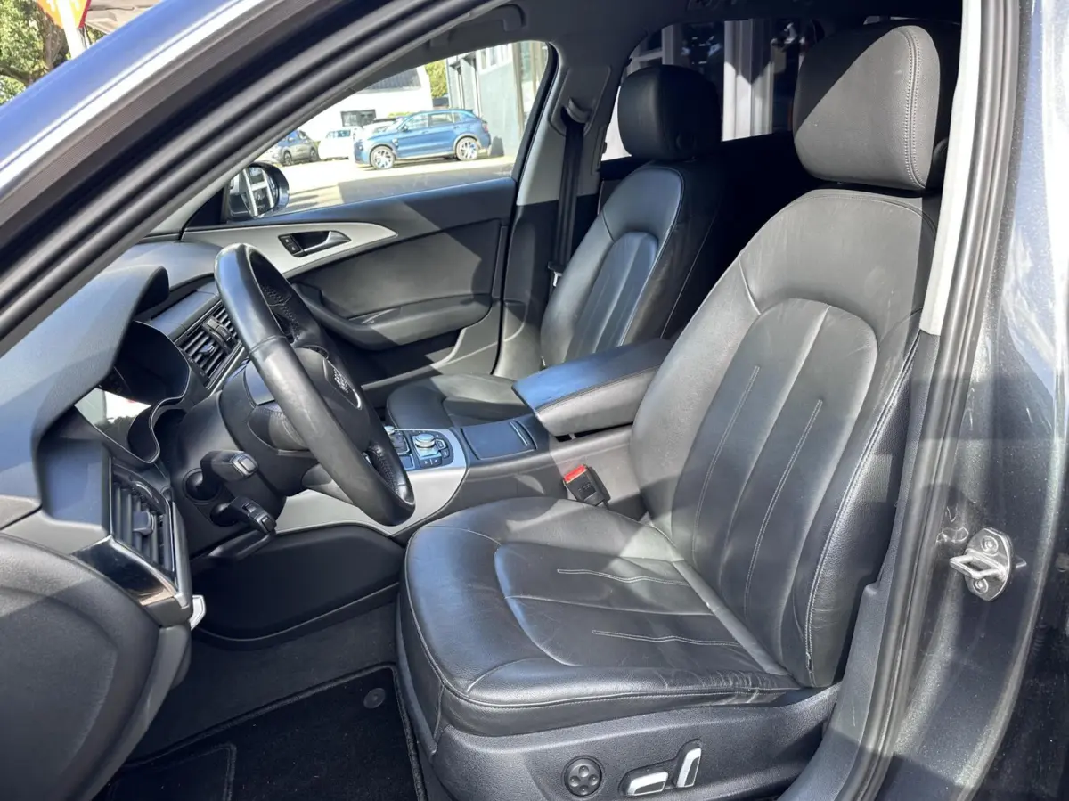 1.8 TFSI ultra S line Edition Camera, Navi, LM..