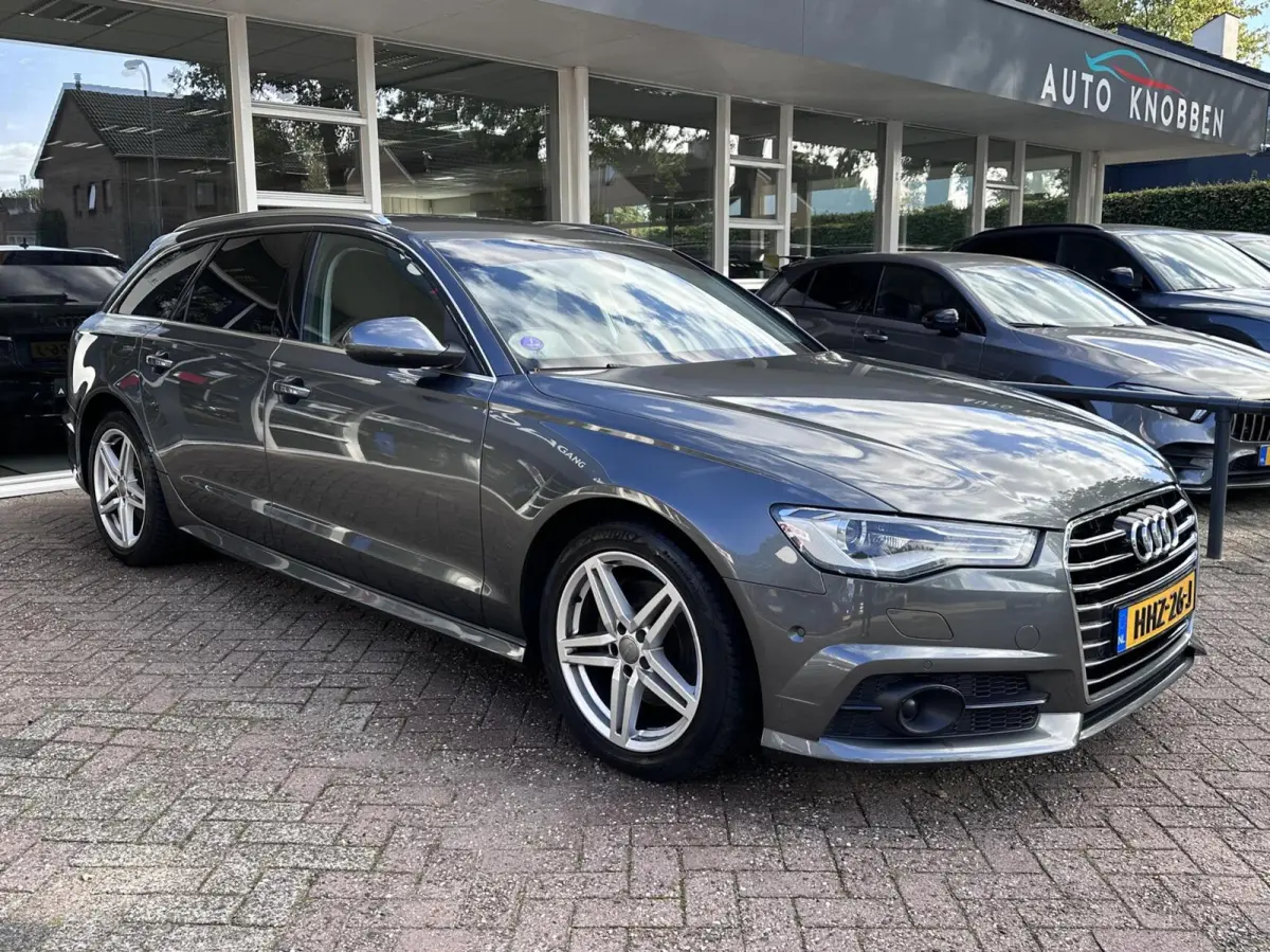 1.8 TFSI ultra S line Edition Camera, Navi, LM..
