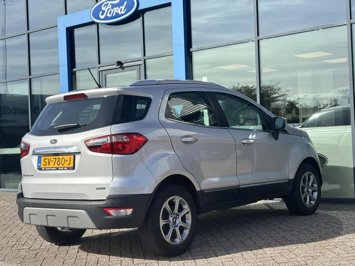 1.0 EcoBoost Trend Essential 125PK Winterpack Camera Navi Cruise Parkeersensoren B&O Blind-Spot Climate Dealer-Onderhouden *1ste Eigenaar*