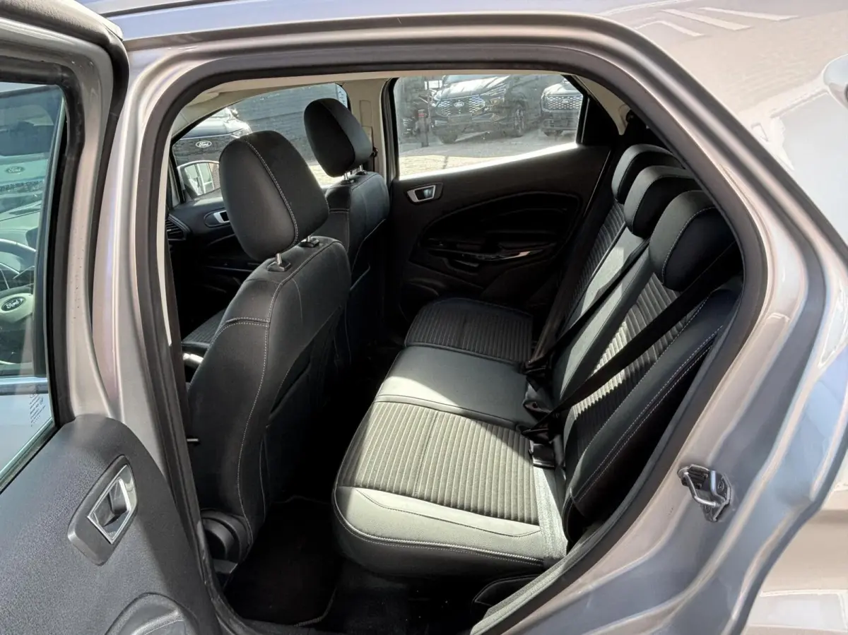 1.0 EcoBoost Trend Essential 125PK Winterpack Camera Navi Cruise Parkeersensoren B&O Blind-Spot Climate Dealer-Onderhouden *1ste Eigenaar*