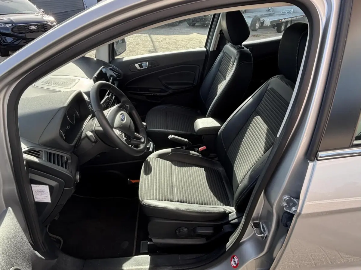 1.0 EcoBoost Trend Essential 125PK Winterpack Camera Navi Cruise Parkeersensoren B&O Blind-Spot Climate Dealer-Onderhouden *1ste Eigenaar*