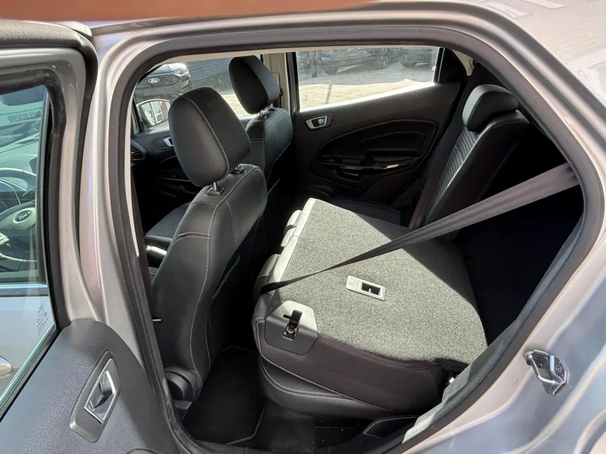 1.0 EcoBoost Trend Essential 125PK Winterpack Camera Navi Cruise Parkeersensoren B&O Blind-Spot Climate Dealer-Onderhouden *1ste Eigenaar*