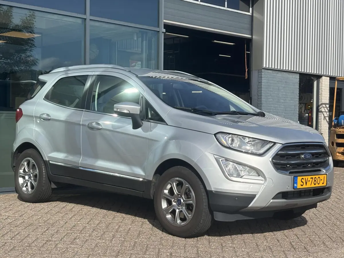1.0 EcoBoost Trend Essential 125PK Winterpack Camera Navi Cruise Parkeersensoren B&O Blind-Spot Climate Dealer-Onderhouden *1ste Eigenaar*