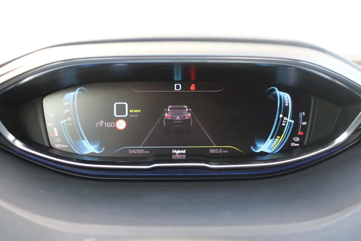 1.6 HYbrid 225 GT | Elektrisch verstelbare stoel | Focal | Navigatie | Camera voor + achter | Alcantara |