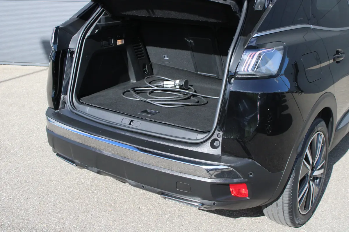 1.6 HYbrid 225 GT | Elektrisch verstelbare stoel | Focal | Navigatie | Camera voor + achter | Alcantara |
