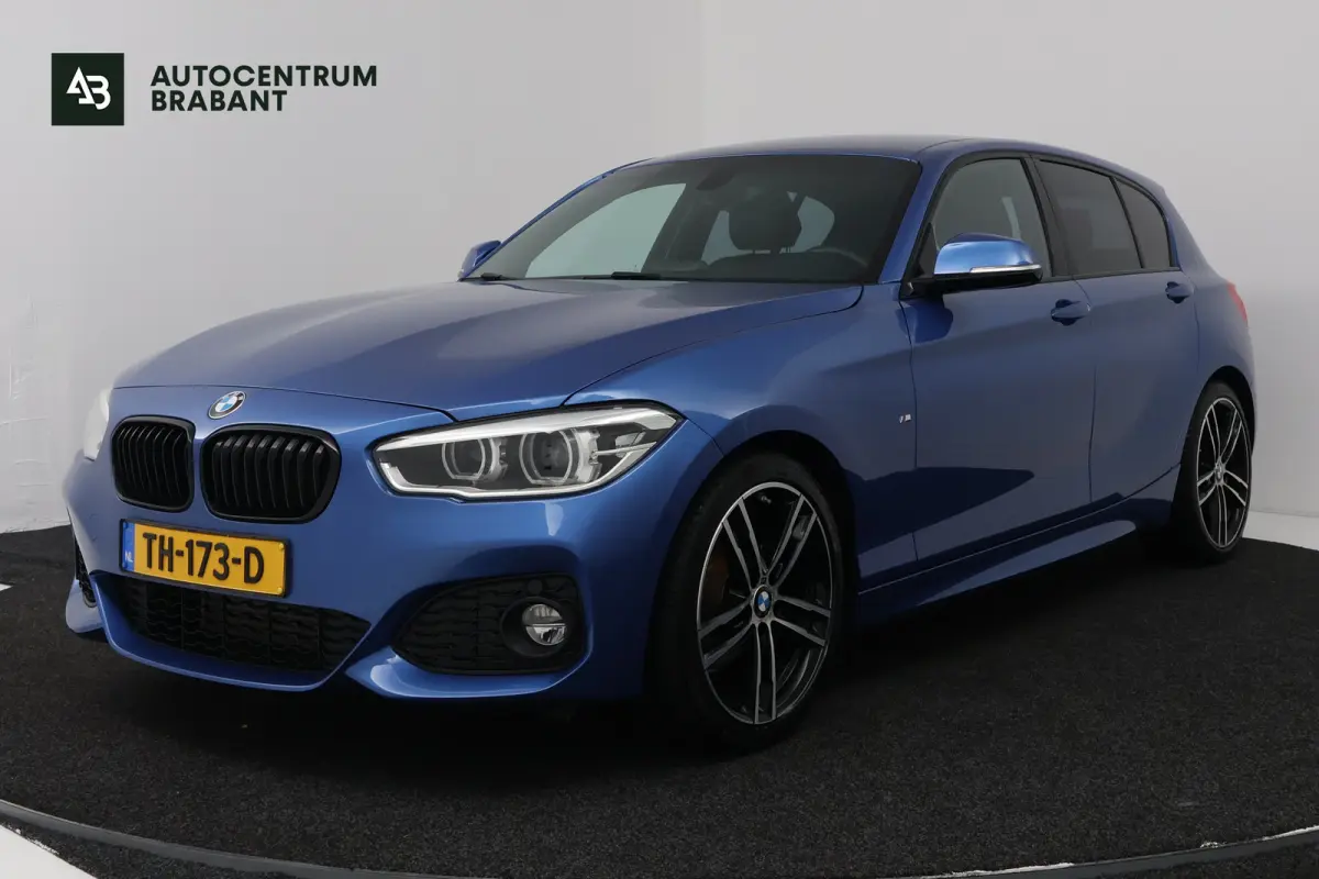 118i Edition M Sport Shadow Executive (TREKHAAK, CRUISE CONTROL, NAVIGATIE, DEALER ONDERHOUDEN)