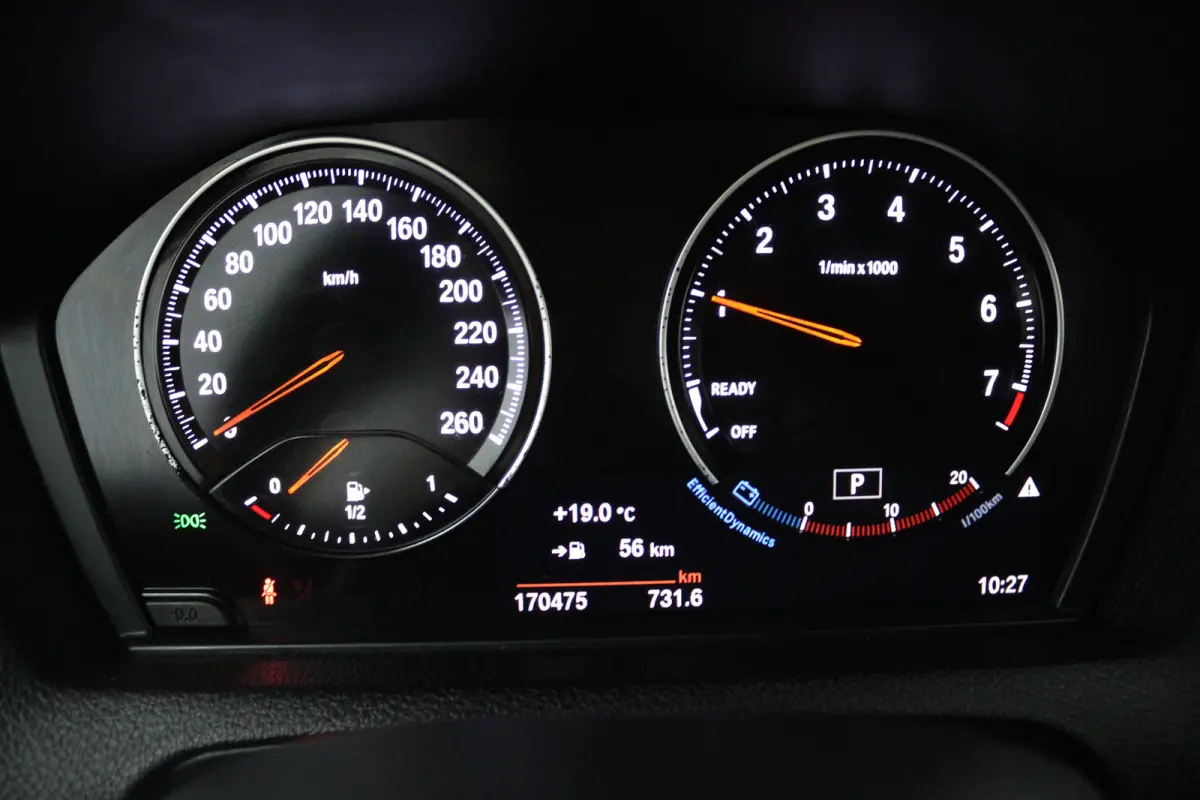 118i Edition M Sport Shadow Executive (TREKHAAK, CRUISE CONTROL, NAVIGATIE, DEALER ONDERHOUDEN)