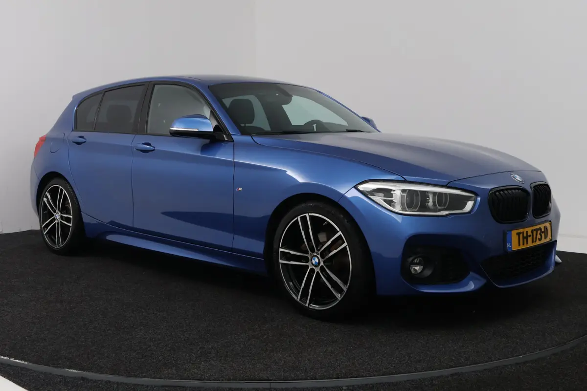 118i Edition M Sport Shadow Executive (TREKHAAK, CRUISE CONTROL, NAVIGATIE, DEALER ONDERHOUDEN)