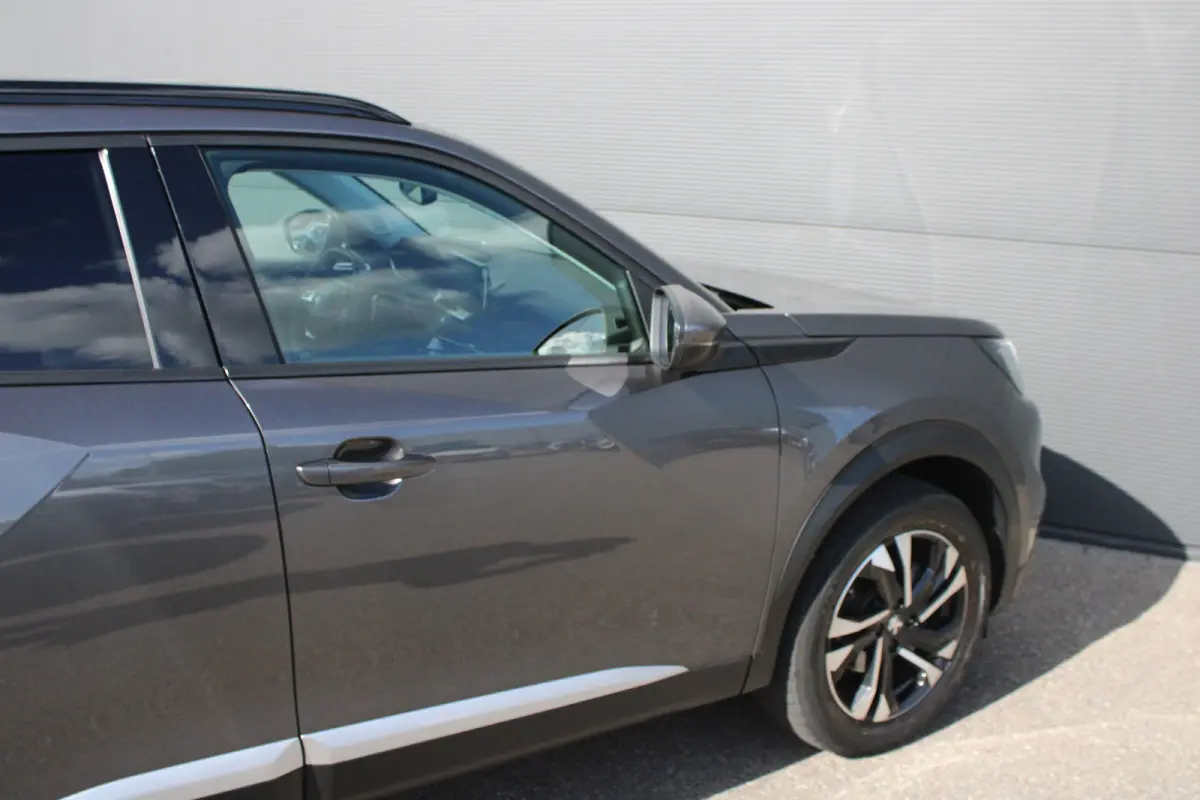 1.2 PureTech 130pk EAT8 Allure Pack | Automaat | Navigatie | Camera | Apple carplay | NL auto | Keyless | 70.000km |