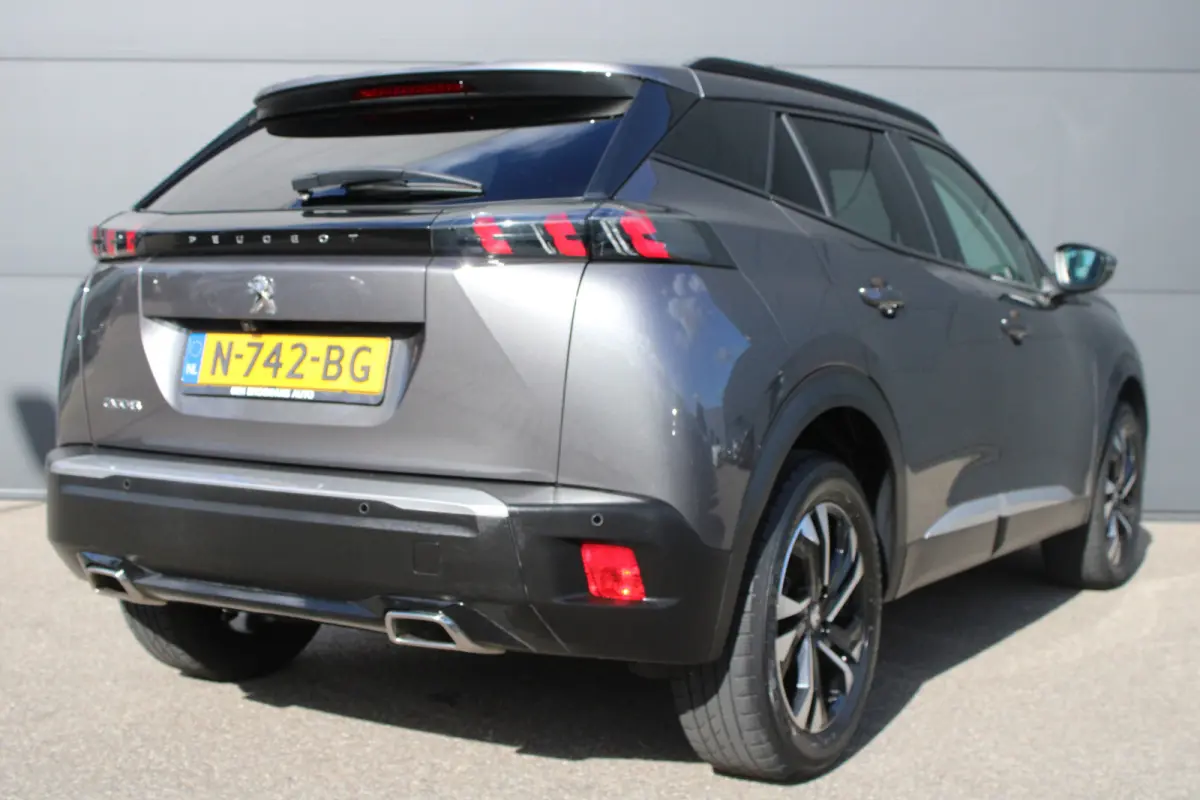 1.2 PureTech 130pk EAT8 Allure Pack | Automaat | Navigatie | Camera | Apple carplay | NL auto | Keyless | 70.000km |