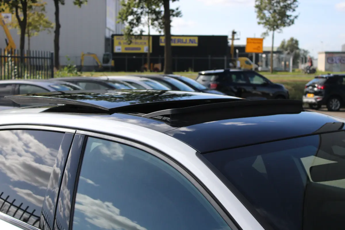1.2 PureTech 130pk EAT8 GT | Automaat | Panorama/schuifdak | Focal | Navigatie | Camera voor + achter | NL auto |