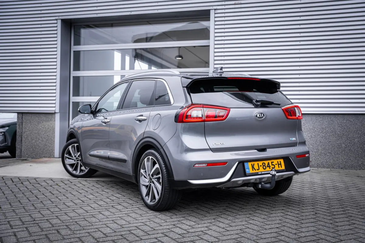 1.6 GDi Hybrid ExecutiveLine | Airco (automatisch) | Lichtmetalen velgen 18" | Trekhaak (vast)