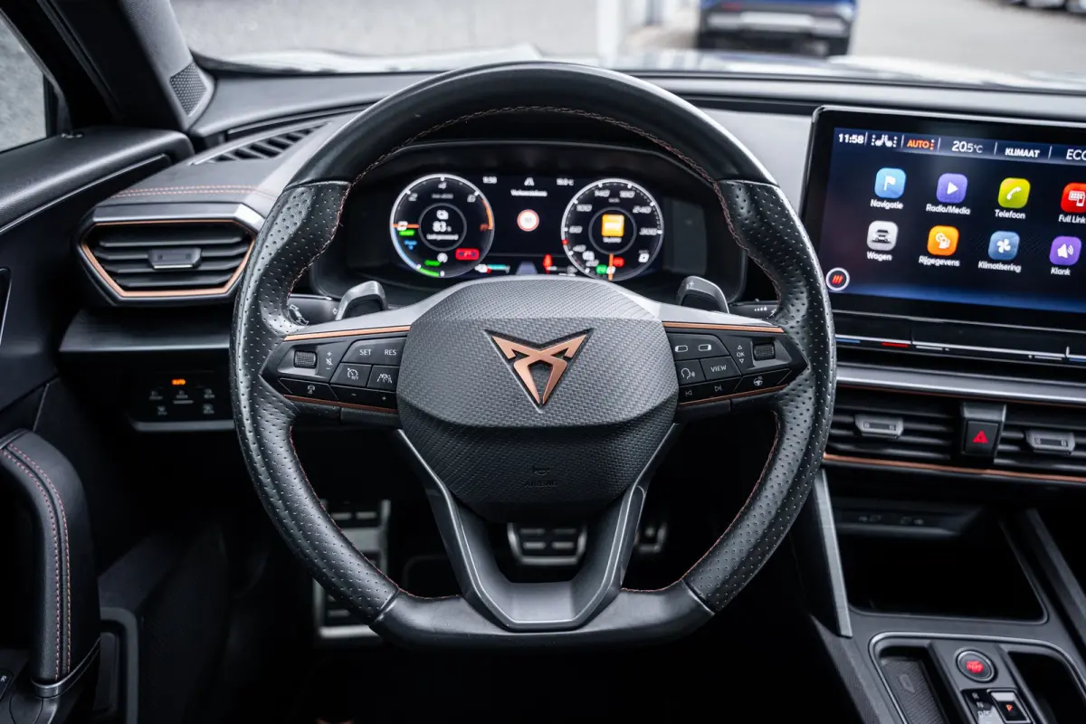 1.4 e-Hybrid VZ 245PK Performance | Achterspoiler | Achteruitrijcamera | Cruise control adaptief