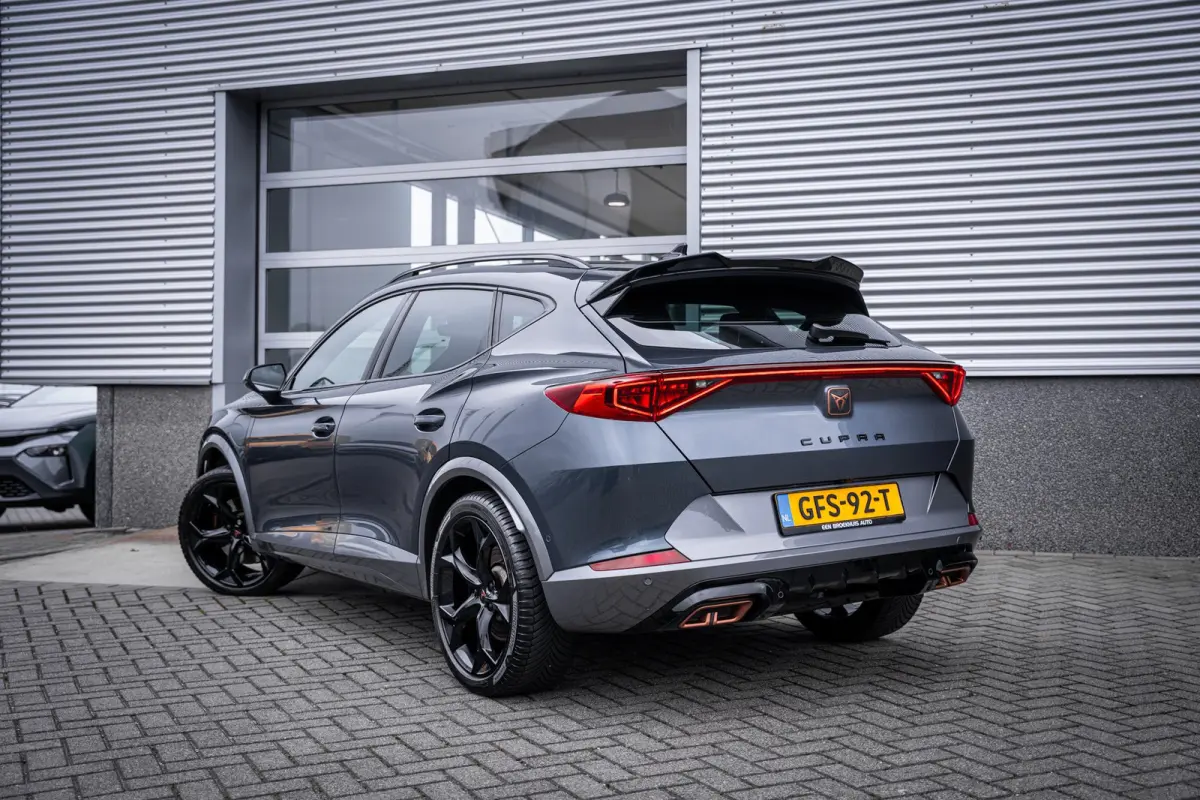 1.4 e-Hybrid VZ 245PK Performance | Achterspoiler | Achteruitrijcamera | Cruise control adaptief